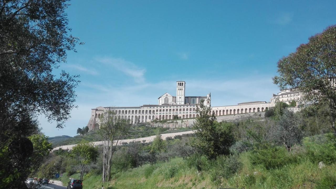 Casa Del Frate Daire Assisi Dış mekan fotoğraf