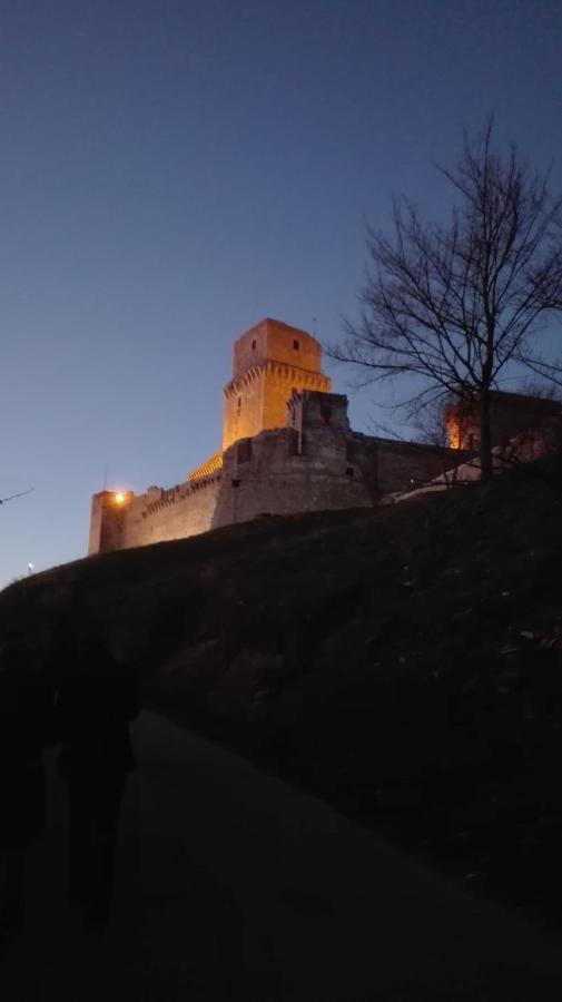 Casa Del Frate Daire Assisi Dış mekan fotoğraf