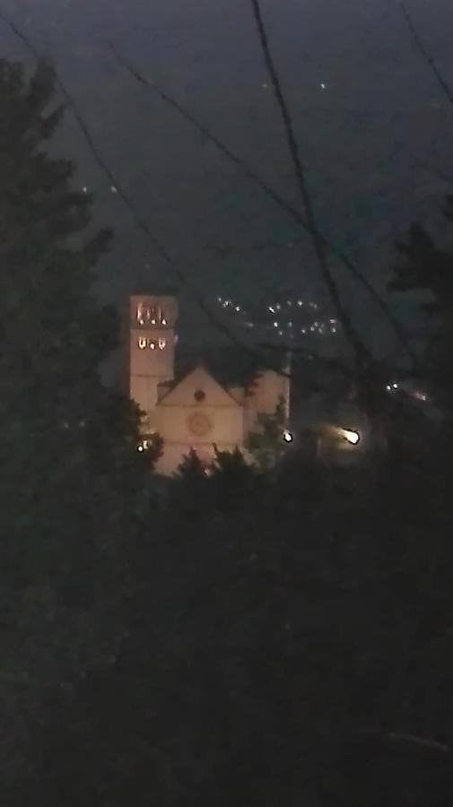 Casa Del Frate Daire Assisi Dış mekan fotoğraf